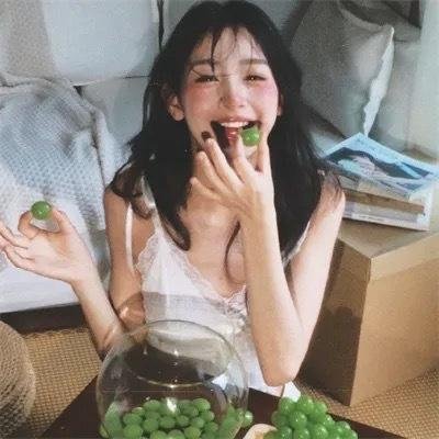 怜情蜜意